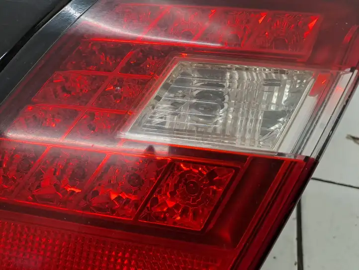 Mercedes-Benz E W212 (2009 - 2016) Крышка багажника — фото 43