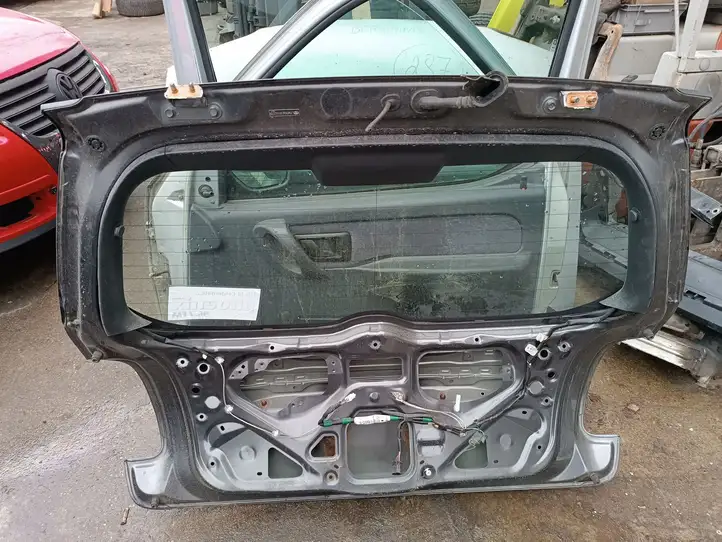Toyota Auris 150 (2006 - 2012) Крышка багажника — фото 2