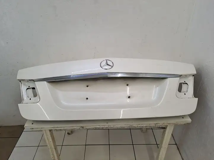 Mercedes-Benz E W212 (2009 - 2016) Крышка багажника — фото 21