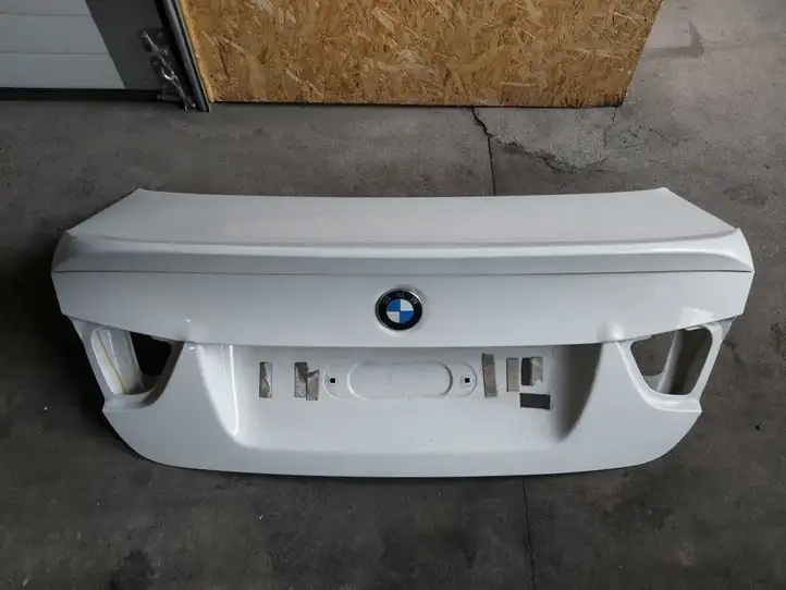 BMW 3 E90 E91 (2005 - 2012) Крышка багажника — фото 1