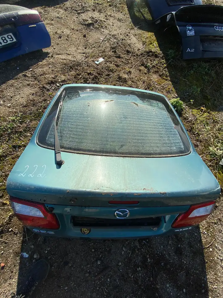 Mazda 626 (1999 - 2002) Крышка багажника — фото 1
