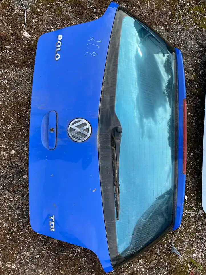 Volkswagen Polo (2005 - 2009) Крышка багажника — фото 2