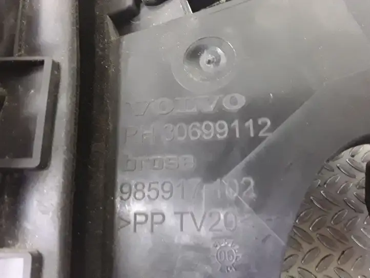 Volvo V50 (2004 - 2008) 30699112 Кронштейн угловой части бампера — фото 2