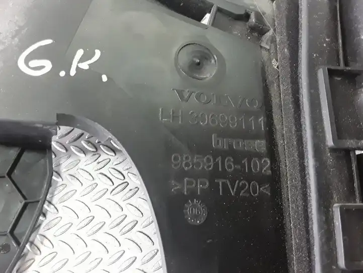 Volvo V50 (2004 - 2008) 30699111 Кронштейн угловой части бампера — фото 2