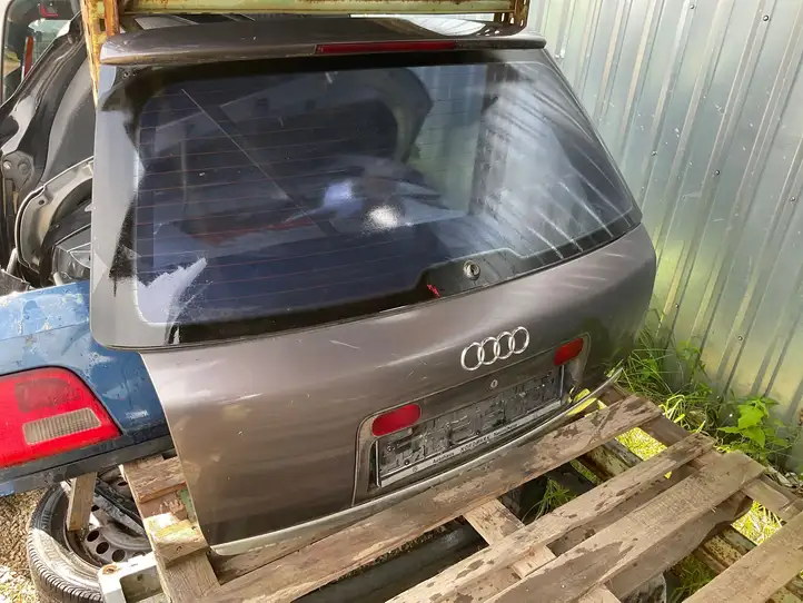 Audi A6 S6 C5 4B (2001 - 2004) Крышка багажника — фото 1