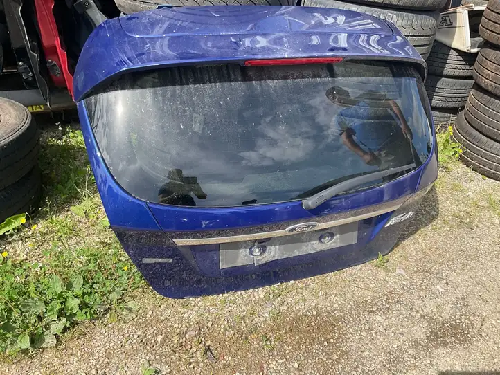 Ford Fiesta (2013 - 2017) Крышка багажника — фото 3