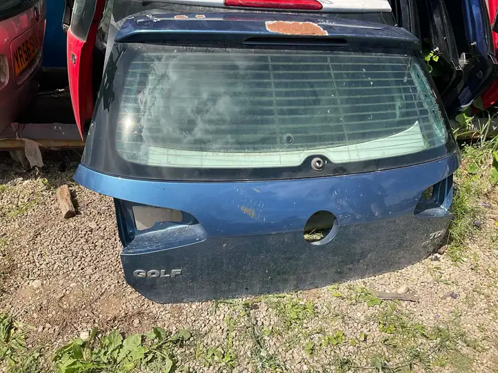 Volkswagen Golf VII (2013 - 2019) Крышка багажника — фото 3