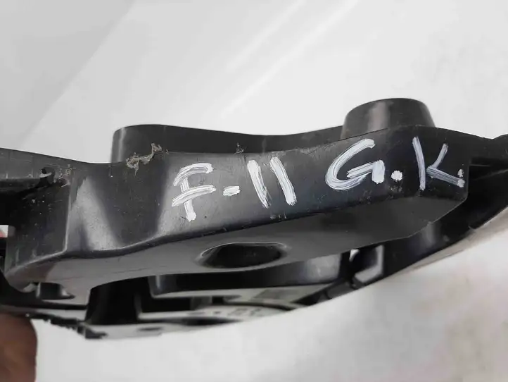 BMW 5 F10 F11 (2009 - 2016) 7207111 Кронштейн угловой части бампера — фото 3