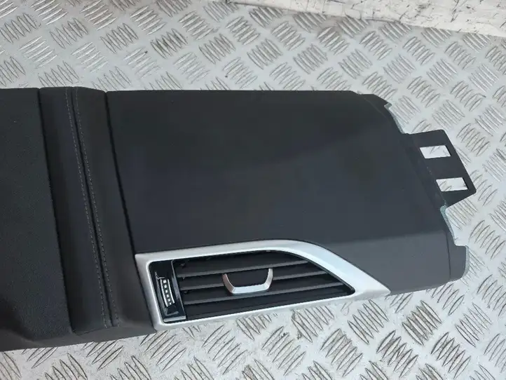 BMW 7 G11 G12 (2015 - 2022) 7391906 Нижняя обшивка стойки B — фото 10