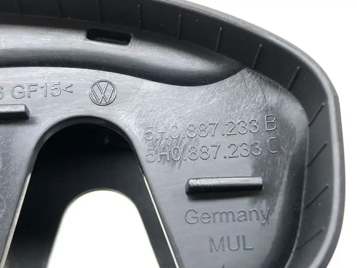 Volkswagen Golf VIII (2019 - ) 5H0887233B Заглушка ISOFIX — фото 3