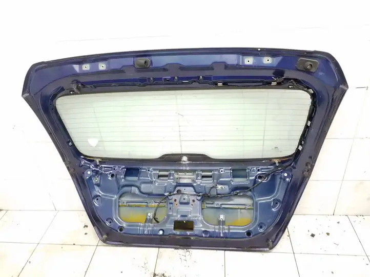 Hyundai i30 (2007 - 2012) Крышка багажника — фото 6