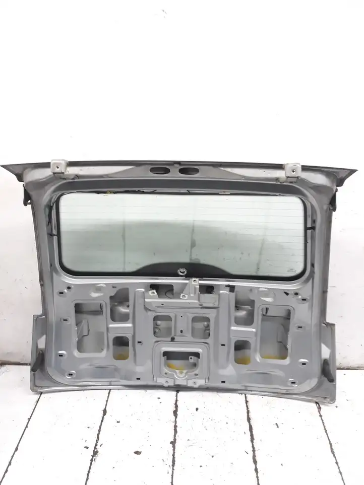 Ford Focus C-MAX (2003 - 2010) Крышка багажника — фото 7
