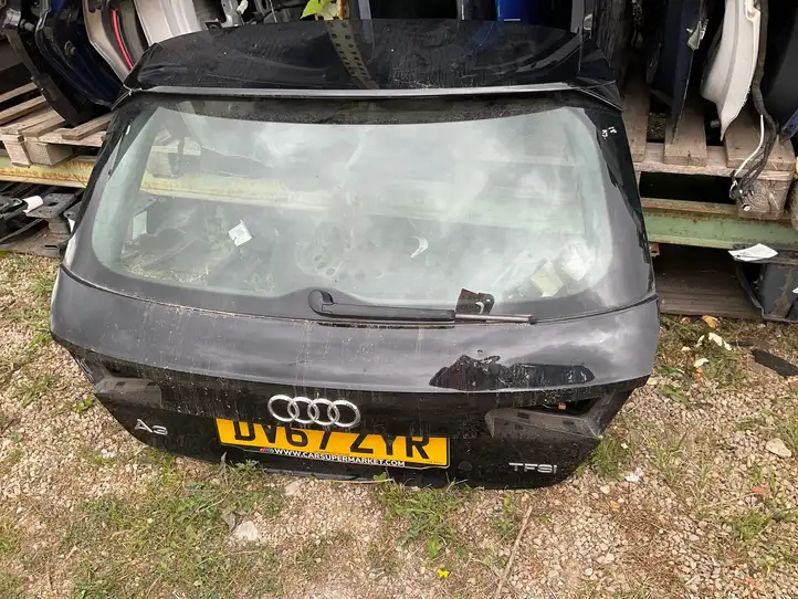 Audi A3/S3 8V (2012 - 2016) Крышка багажника — фото 1