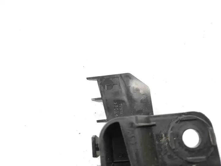 Toyota Yaris (2014 - 2019) 521560D091 Кронштейн угловой части бампера — фото 3