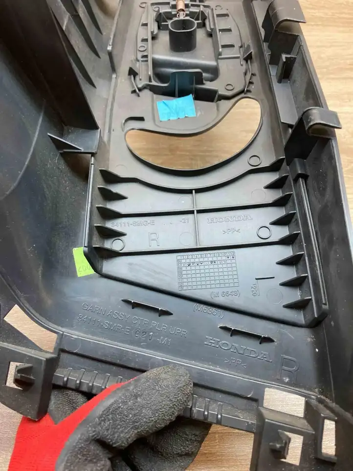 Honda Civic (2006 - 2011) 84111SMRE021M1 Верхняя обшивка стойки B — фото 5