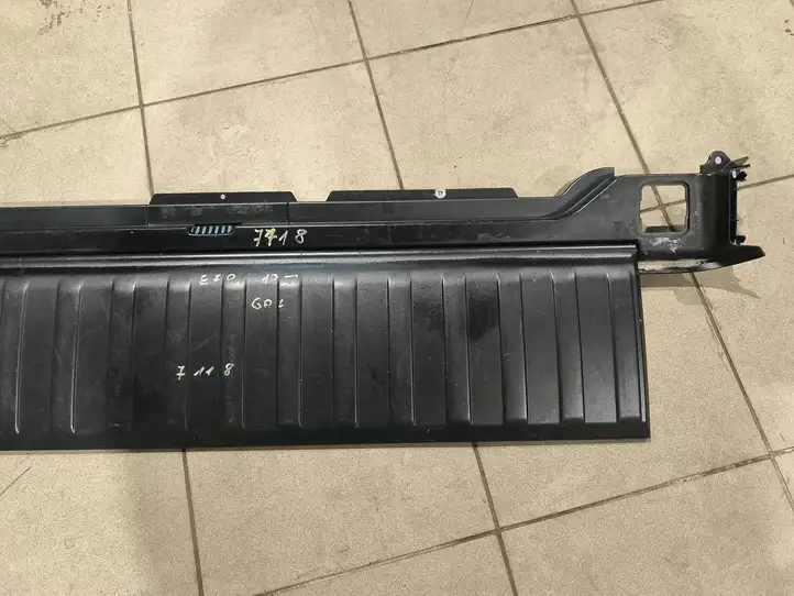 BMW X5M E70 (2010 - 2013) 7145899 Отделка порога багажника — фото 3