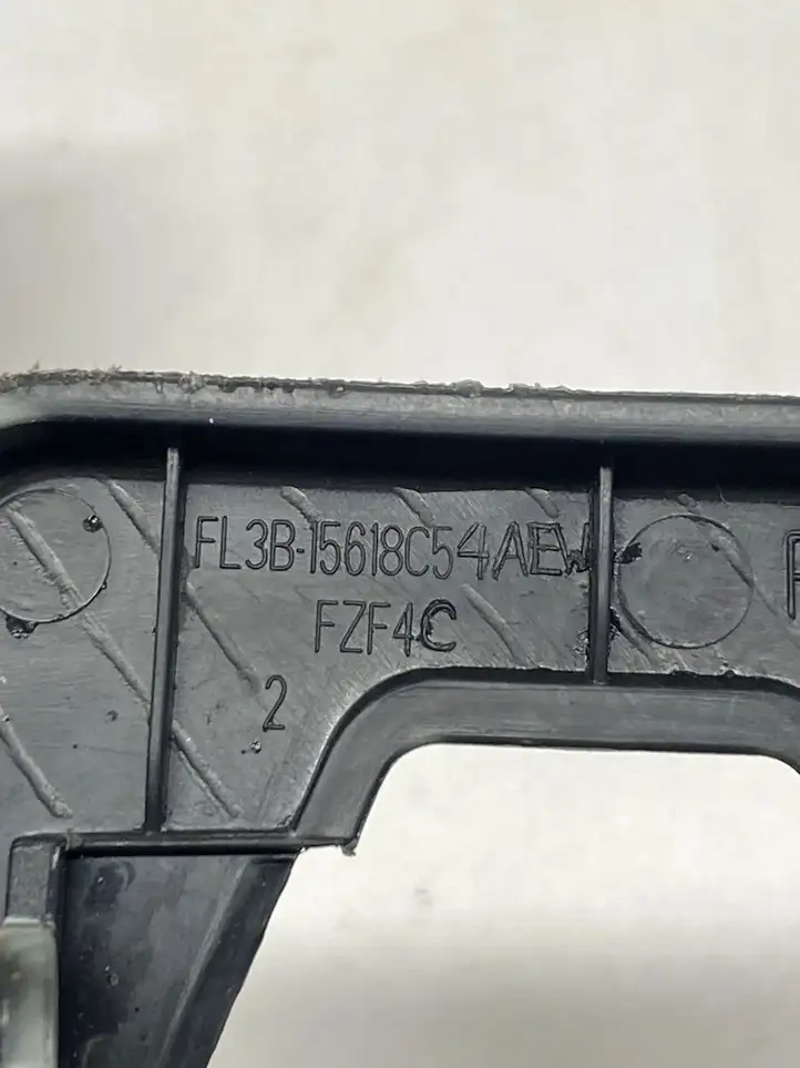 Ford F150 (2018 - 2020) FZF4C Отделка салазок сиденья водителя — фото 4