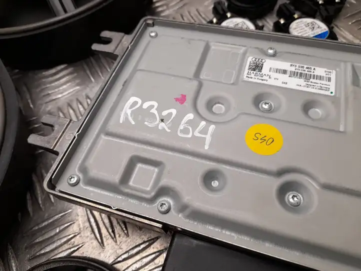 Audi A3/S3 8Y (2020 - ) 8Y0035465A Усилитель звука — фото 6