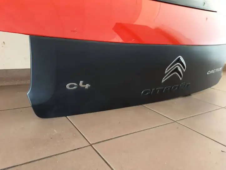 Citroen C4 Cactus (2017 - ) Крышка багажника — фото 8