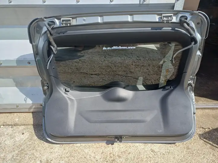 Nissan Qashqai (2013 - 2017) Крышка багажника — фото 7