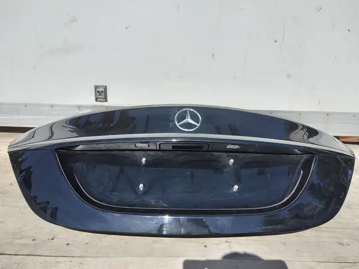 Mercedes-Benz C W205 (2014 - 2021) Крышка багажника — фото 1