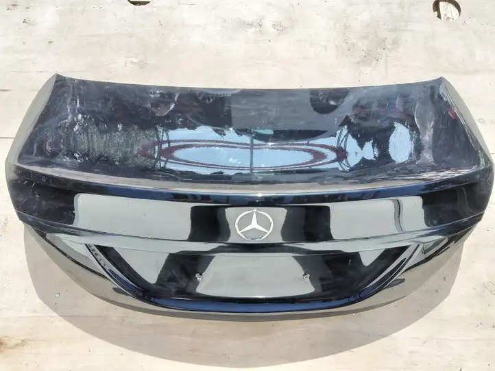 Mercedes-Benz C W205 (2014 - 2021) Крышка багажника — фото 3