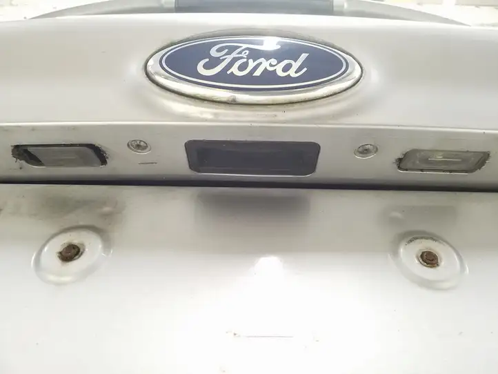 Ford Kuga I (2008 - 2012) Крышка багажника — фото 8