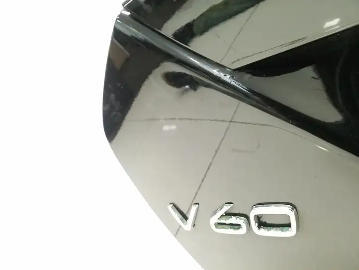 Volvo V60 (2013 - 2018) Крышка багажника — фото 3