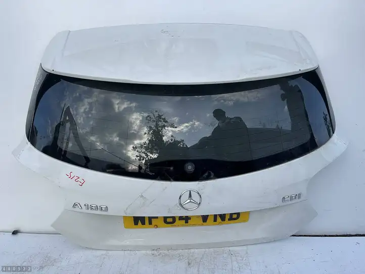 Mercedes-Benz A W176 (2012 - 2018) Крышка багажника — фото 1