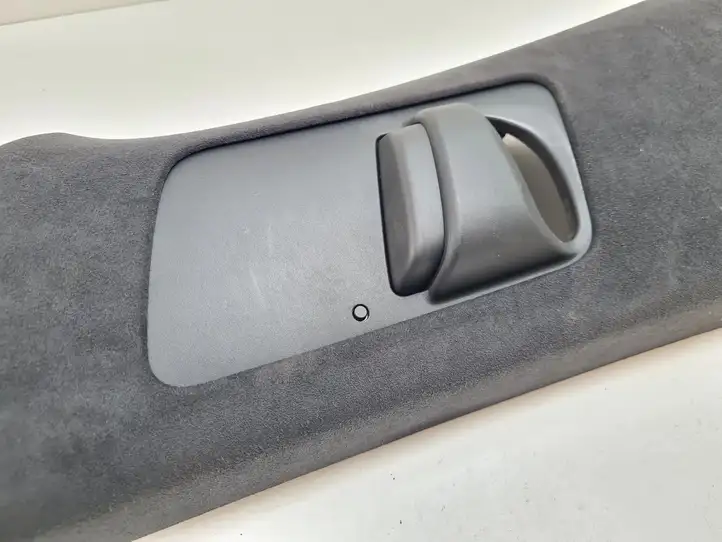 Tesla Model X (2015 - 2021) 105896935C Верхняя обшивка стойки B — фото 5