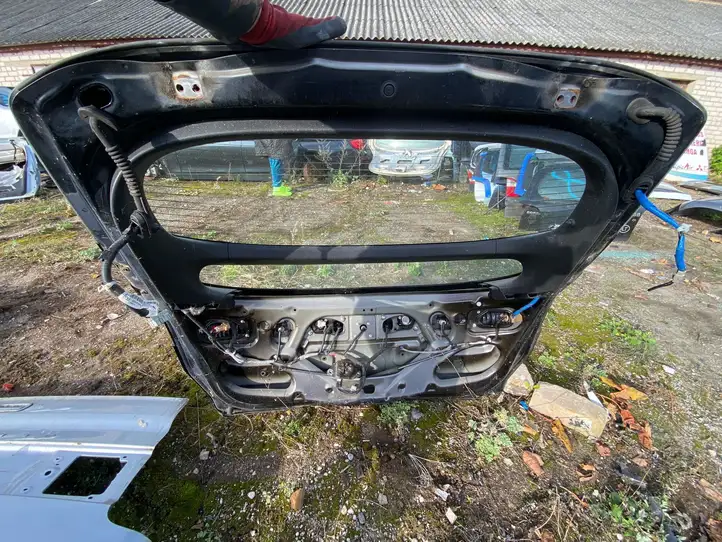 Honda Civic (2006 - 2011) Крышка багажника — фото 2