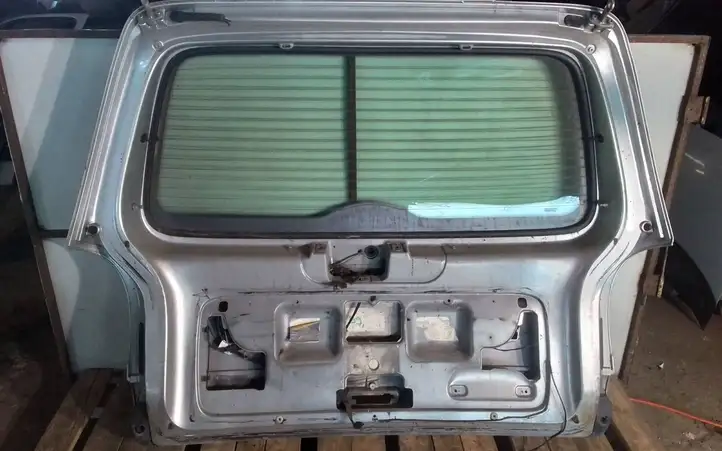 Renault Espace III (1996 - 2002) Крышка багажника — фото 9