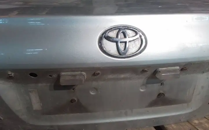Toyota Avensis T250 (2003 - 2006) Крышка багажника — фото 5
