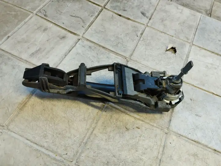 Volkswagen Fox (2005 - 2009) 3B0837885 Наружная ручка двери — фото 5