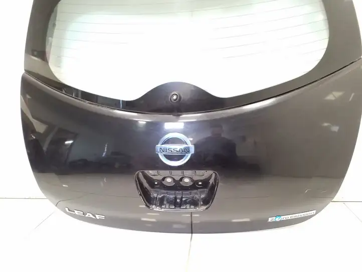 Nissan Leaf I (ZE0) (2010 - 2017) Крышка багажника — фото 2