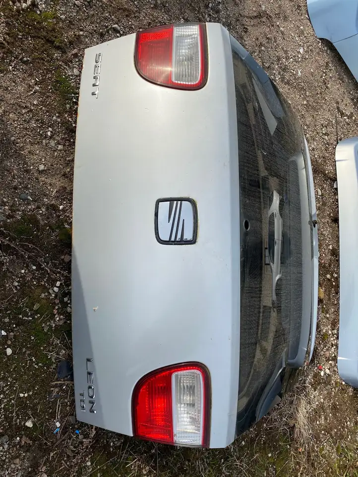 Seat Leon (1M) (1998 - 2006) Крышка багажника — фото 2