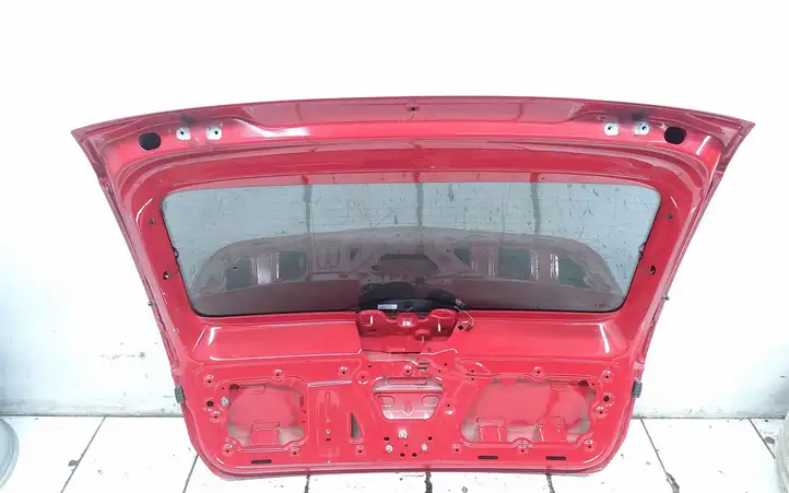 Skoda Fabia Mk3 (NJ) (2015 - 2021) Крышка багажника — фото 10