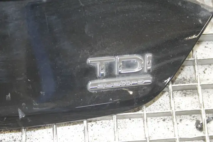 Audi A8 S8 D4 4H (2010 - 2014) A2Y9B Крышка багажника — фото 8