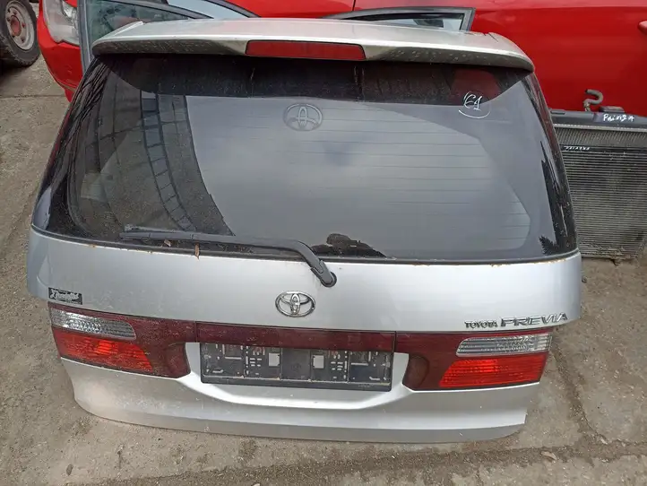 Toyota Previa (XR30, XR40) II (2000 - 2006) Крышка багажника — фото 1