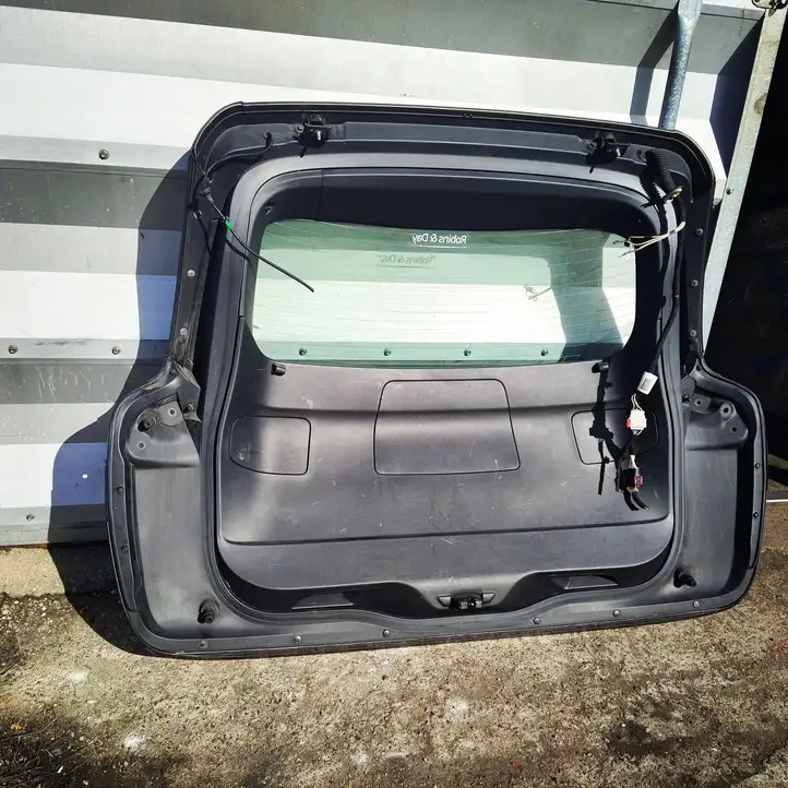 Citroen C4 Grand Picasso (2013 - 2016) Крышка багажника — фото 6