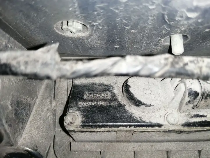 Ford Mondeo MK IV (2007 - 2014) BS71N43404AD Подсветка номера — фото 6