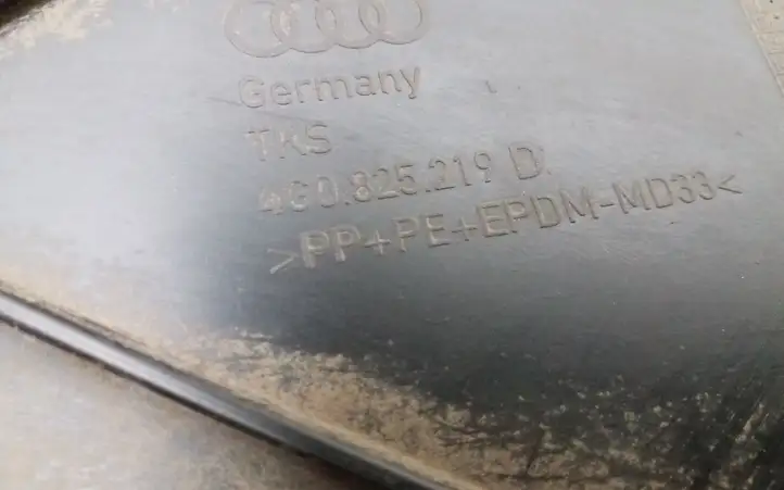 Audi A6 C7 (2011 - 2014) 4G0825219D Защита днища задней части — фото 3