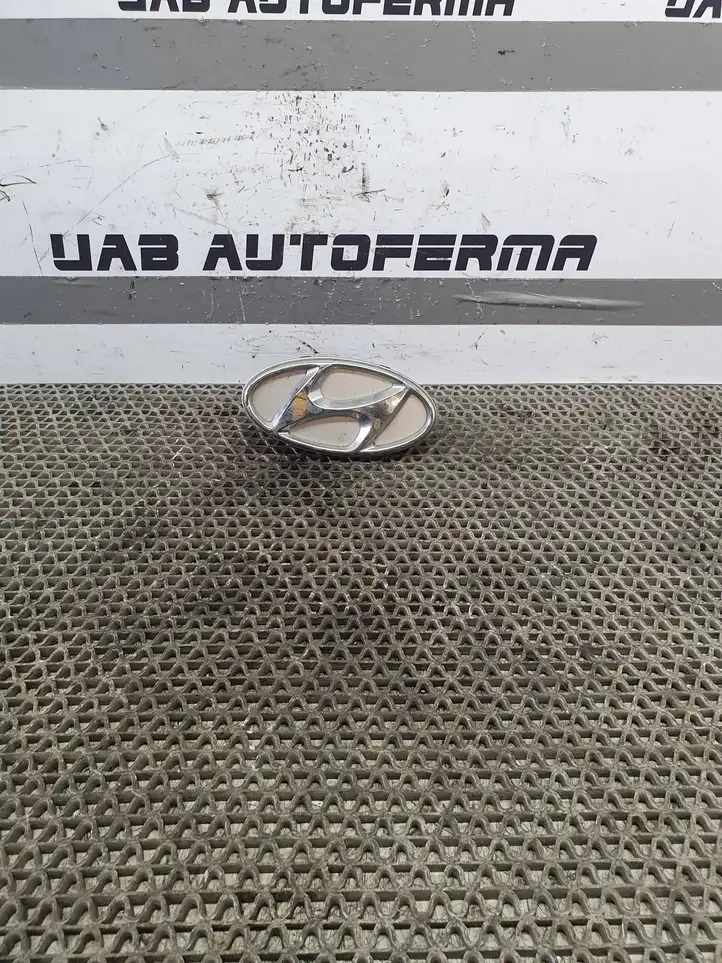 Hyundai i30 (2015 - 2017) 87311A6000 Эмблема производителя — фото 1