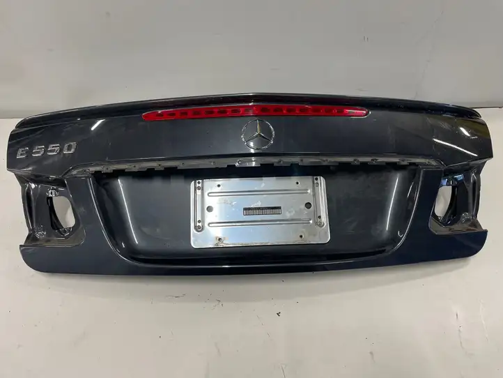 Mercedes-Benz E C207 W207 (2009 - 2017) Крышка багажника — фото 2