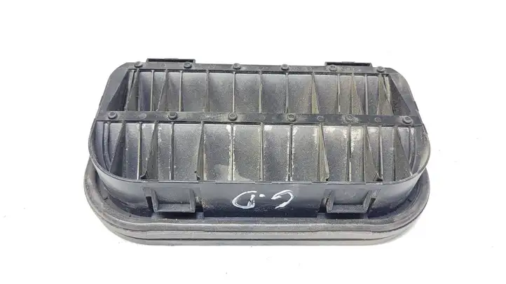 Volkswagen PASSAT B5.5 (2001 - 2005) 4A0819181 Вентиляционная решетка кузова — фото 3