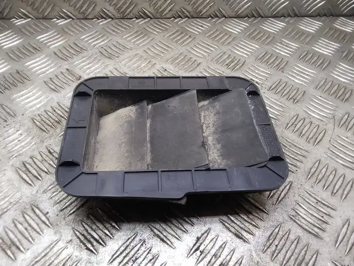 Toyota Corolla Verso AR10 (2004 - 2009) 629400F010 Вентиляционная решетка кузова — фото 1