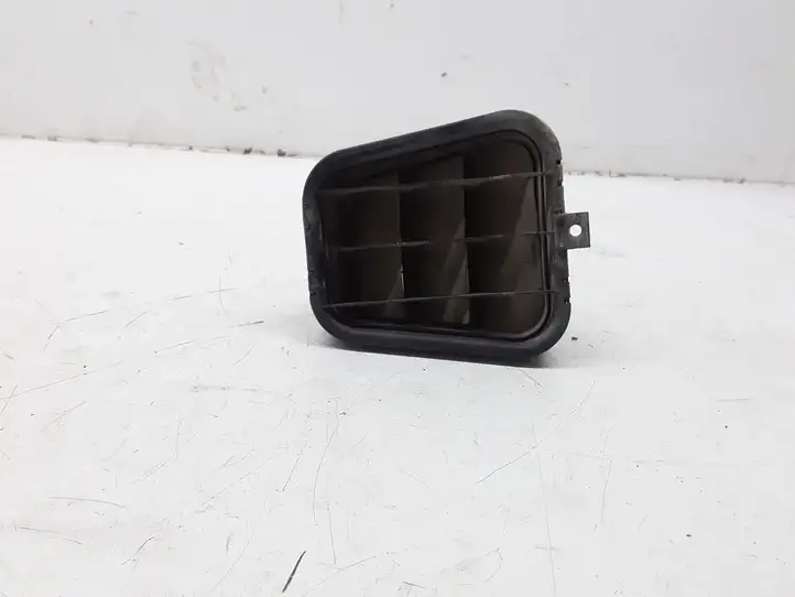 Seat Exeo (3R) (2008 - 2013) 4B0819181B Вентиляционная решетка кузова — фото 2