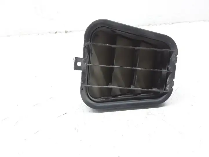 Seat Exeo (3R) (2008 - 2013) 4B0819181B Вентиляционная решетка кузова — фото 1