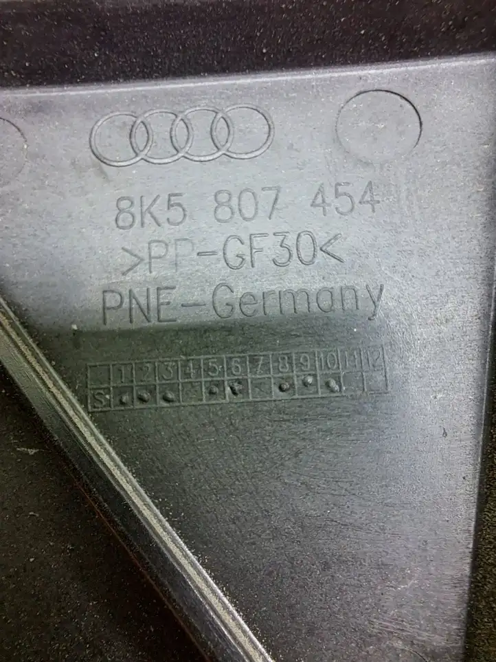 Audi A4 S4 B8 8K (2007 - 2011) 8K5807454 Кронштейн заднего бампера — фото 3