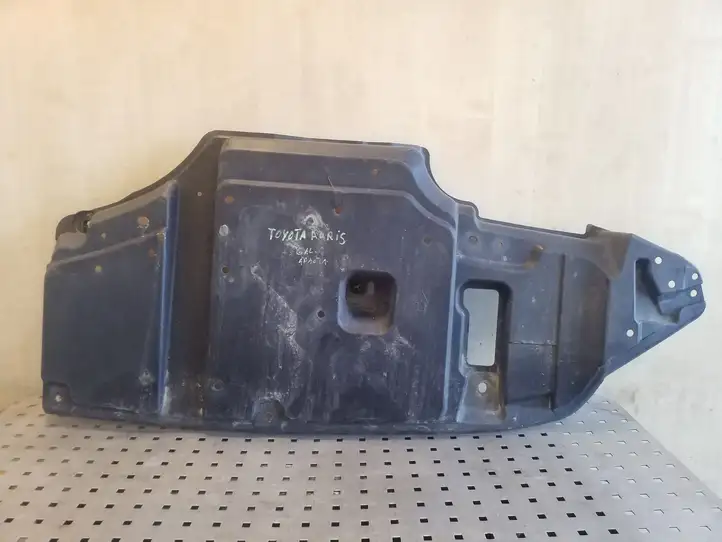 Toyota Auris 150 (2006 - 2012) 5839902010 Защита днища багажника — фото 1